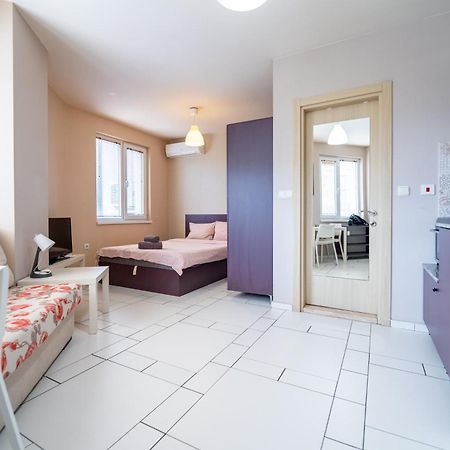 Funky Apartment In Studentski Grad София Экстерьер фото